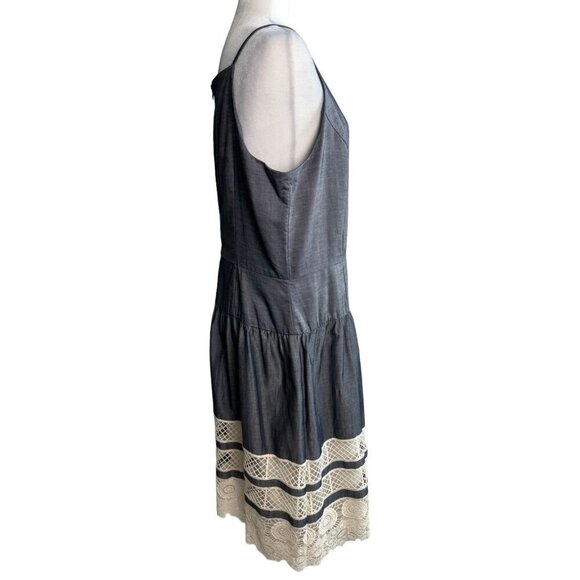 Ann Taylor Tiered Cream Lace Hem Chambray Sleeveless Dress Women's Size 14 - Picture 7 of 9